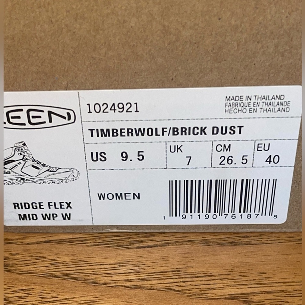 New w/box Keen women’s Ridge flex mid height boots. Size 9.5 - Picture 9 of 13